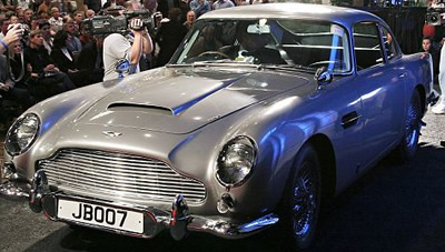 James Bond Aston Martin